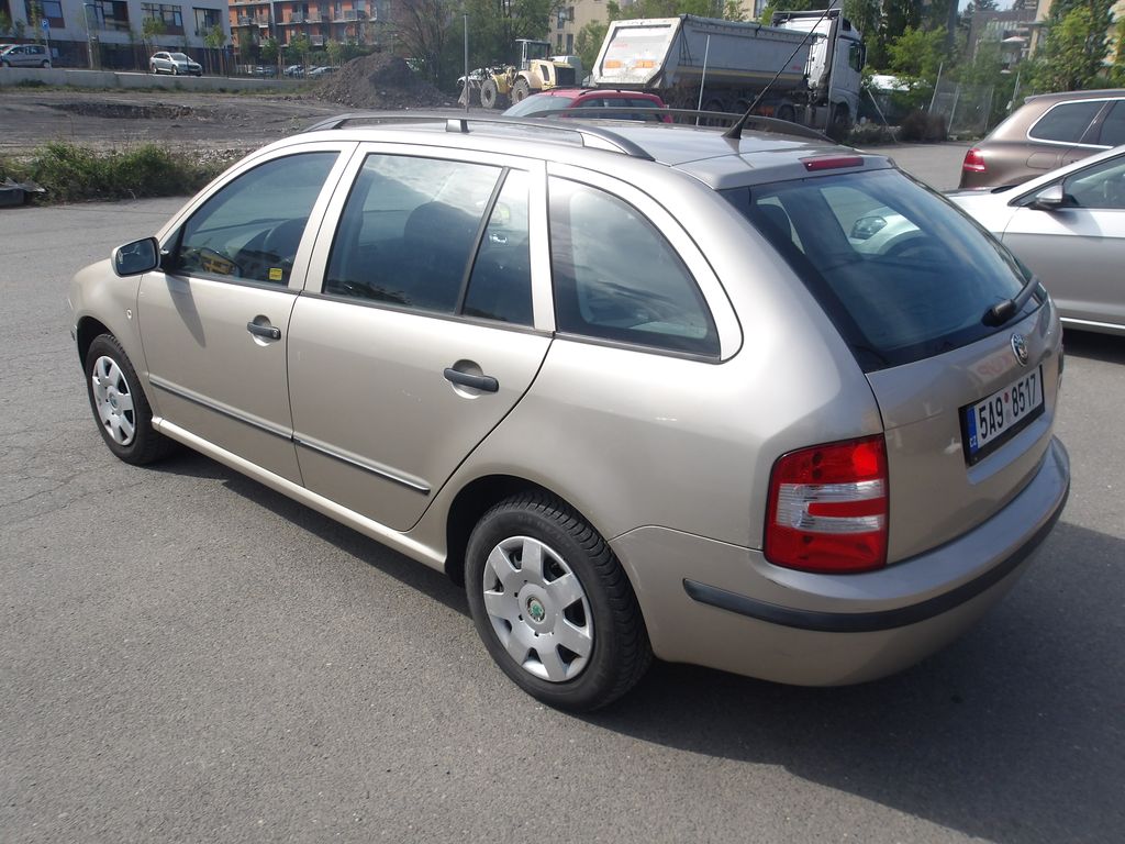 skoda-fabia-1-2i-naj-150000km - 5