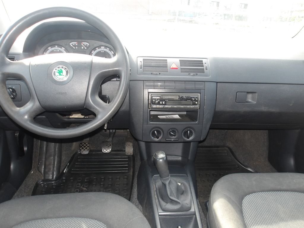skoda-fabia-1-2i-naj-150000km - 6