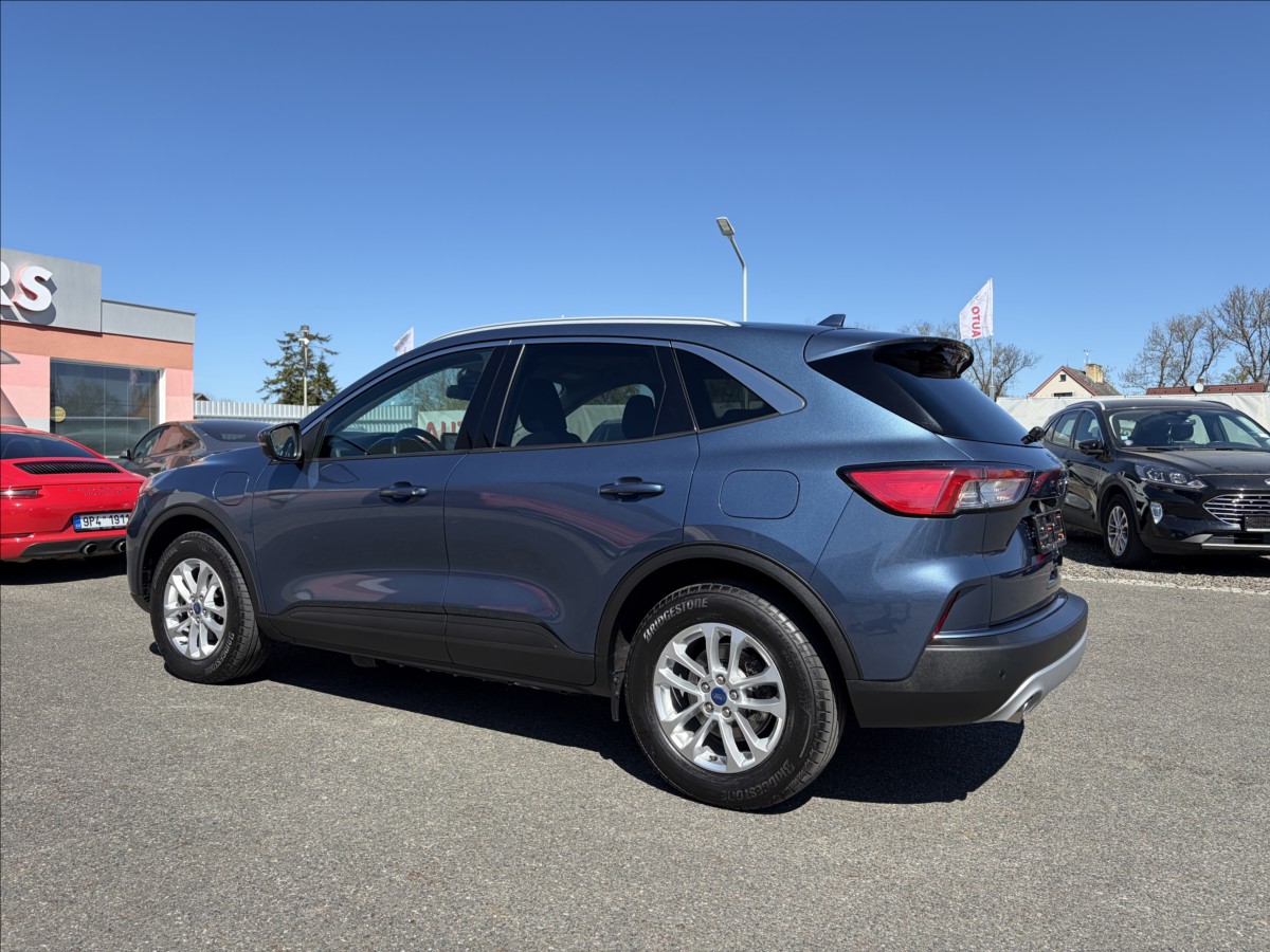 ford-kuga-2-5-phev-165kw-titanium-zamluveno - 7