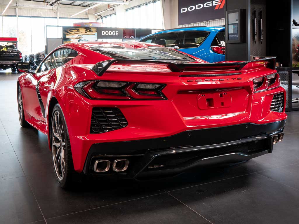 chevrolet-corvette-6-2-stingray-c8-3lt-z51 - 2