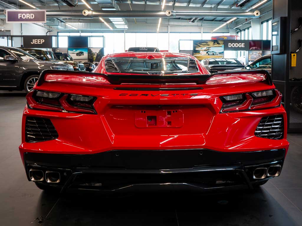 chevrolet-corvette-6-2-stingray-c8-3lt-z51 - 3