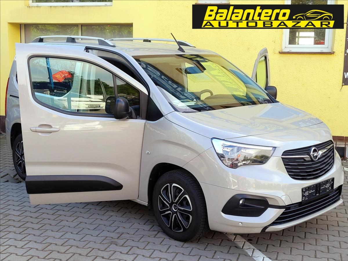 Opel Combo 1,2 T Life TOP-STAV,CEBIA,ČR