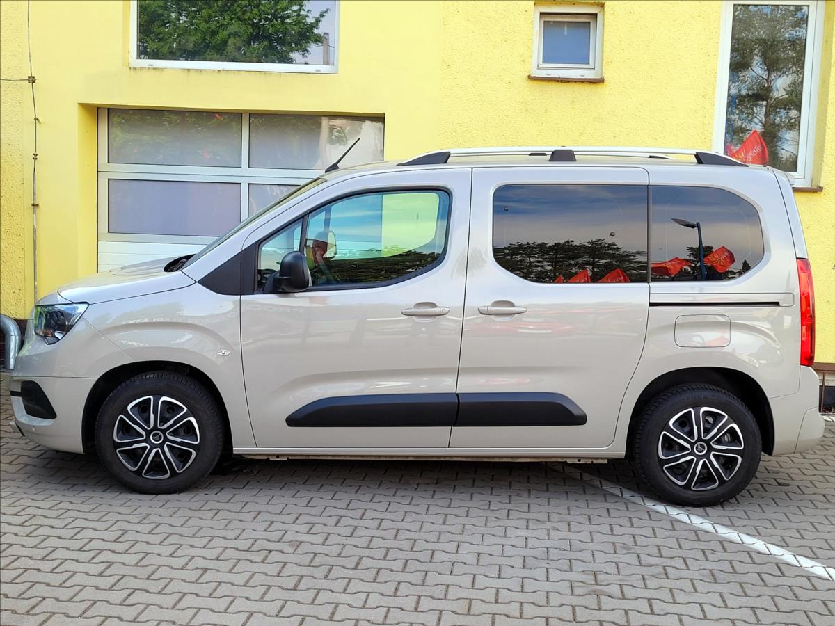 opel-combo-1-2-t-life-top-stav-cebia-cr - 7
