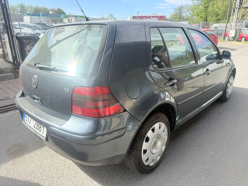 volkswagen-golf-1-6-74-kw-benzin-automat - 4