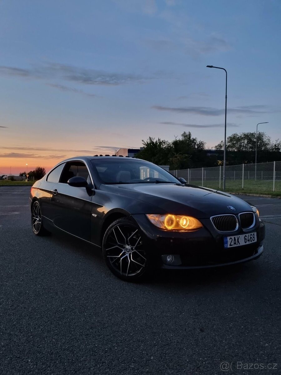 BMW Řada 3 2,5   E92 325i automat