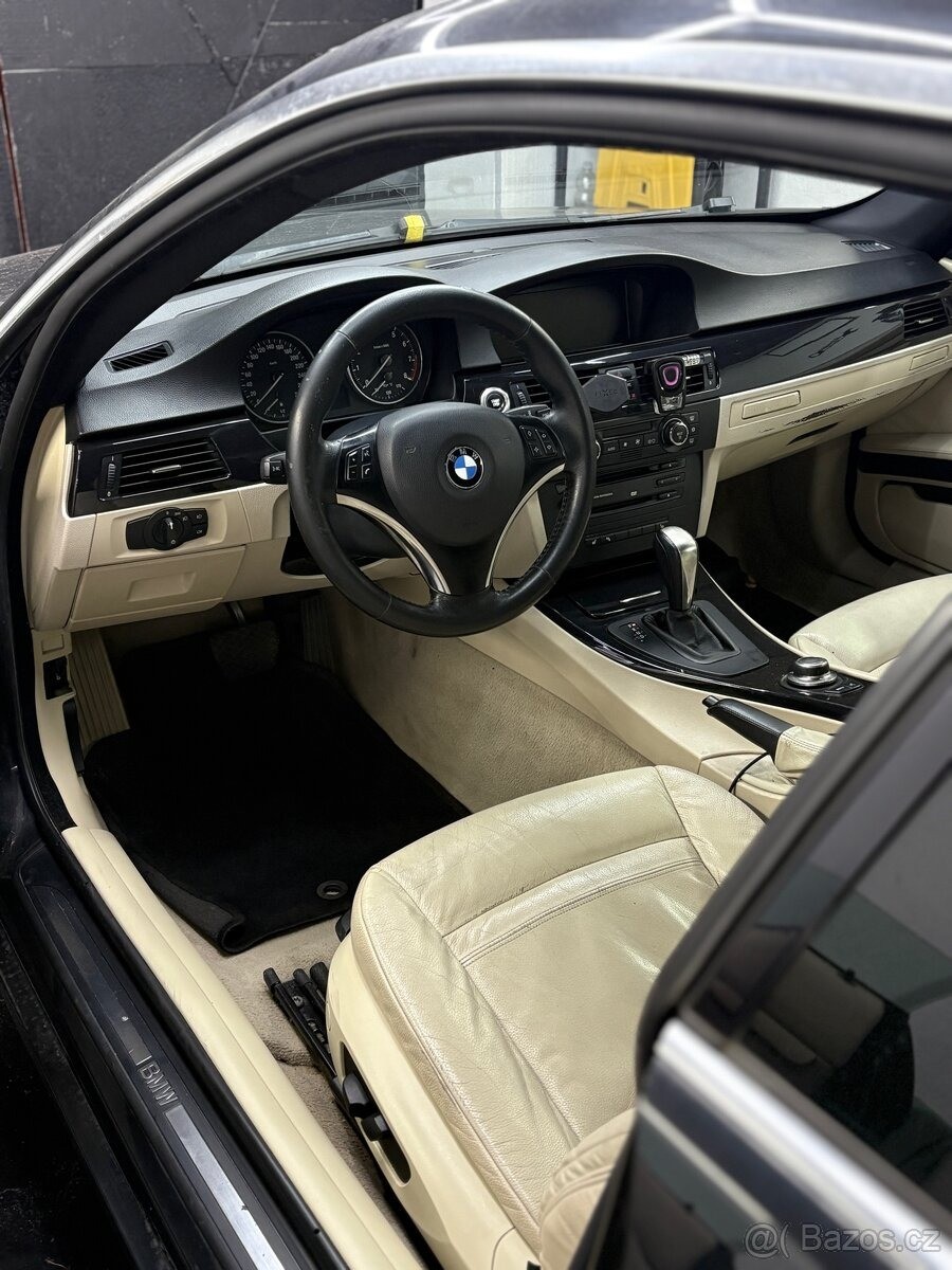 bmw-rada-3-2-5-e92-325i-automat - 3