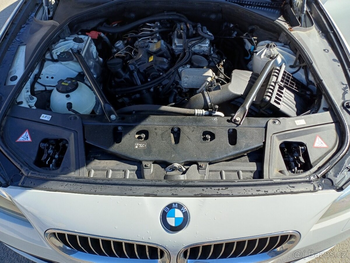bmw-rada-5-2-0-528-i - 4