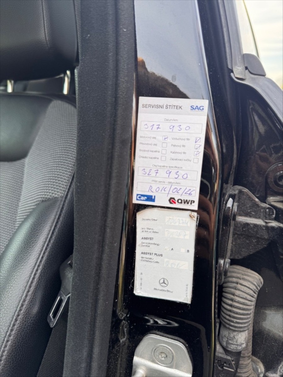 mercedes-benz-tridy-c-3-0-v6-amg-paket-4matic-2011 - 9