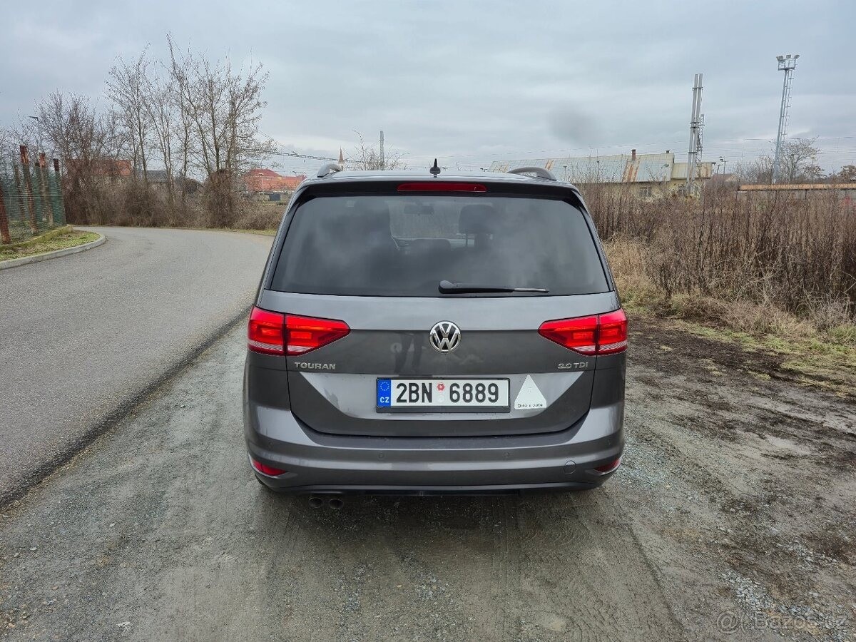 volkswagen-touran-2-0-tdi-panorama - 6