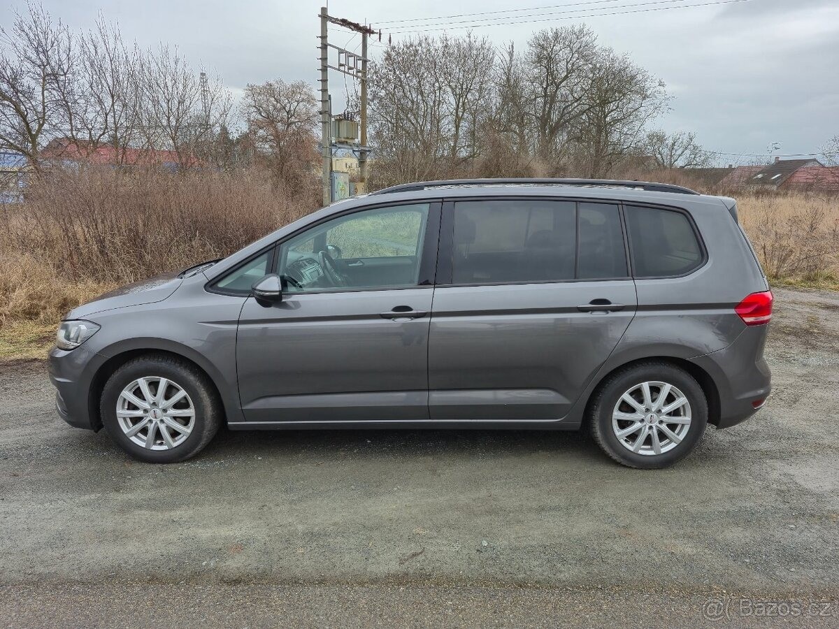 volkswagen-touran-2-0-tdi-panorama - 7