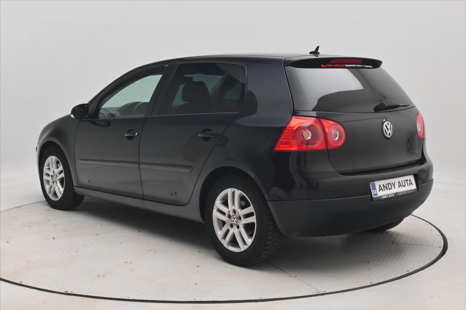 volkswagen-golf-2-0-tdi-103-kw-dsg-trend-nova-stk - 6