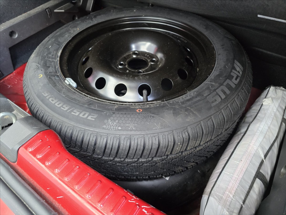 dacia-sandero-1-0-tce-lpg-stepway-comfort - 4