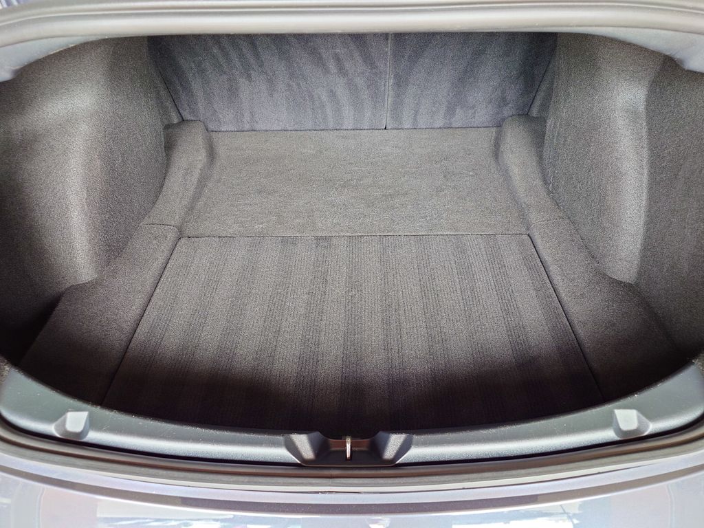 tesla-model-3-standard-range-plus-208-kw-soh - 9