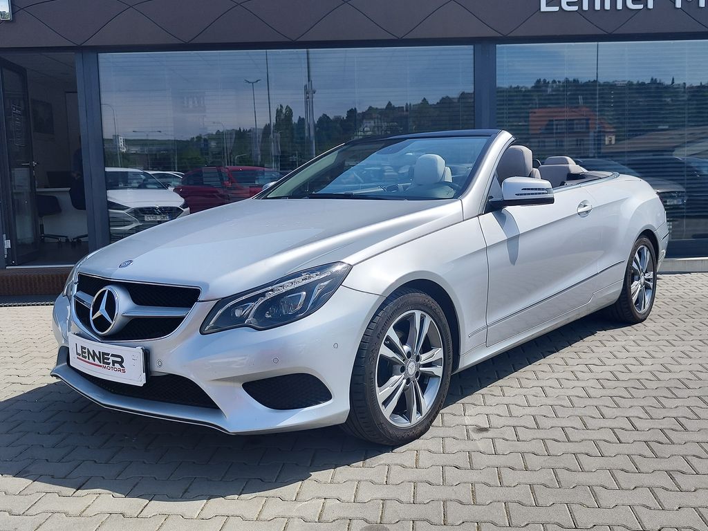 mercedes-benz-tridy-e-220d-125kw-cabrio - 1