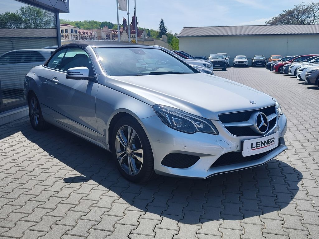 mercedes-benz-tridy-e-220d-125kw-cabrio - 3