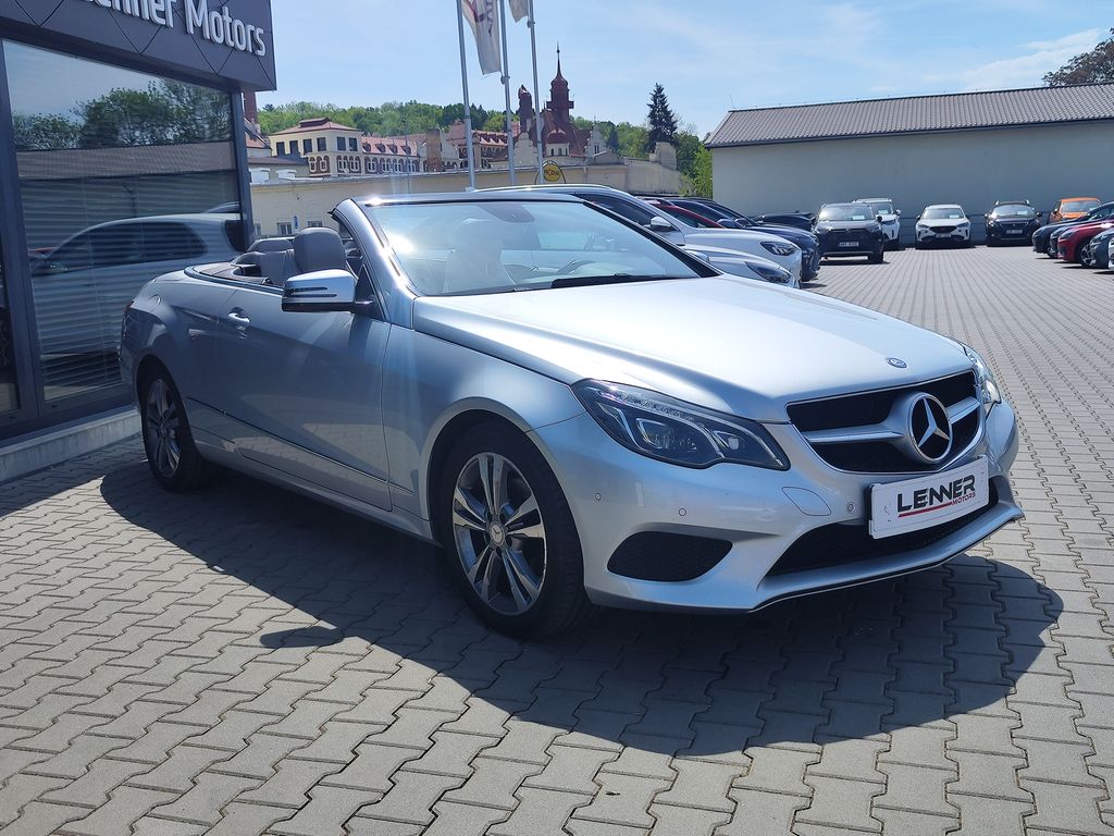 mercedes-benz-tridy-e-220d-125kw-cabrio - 4