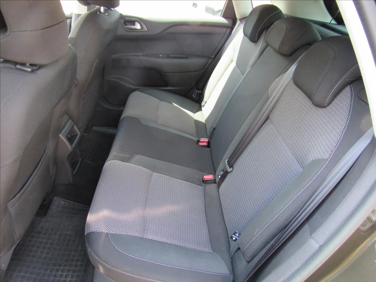 citroen-c4-1-6-vti-88kw-nove-v-cr - 9