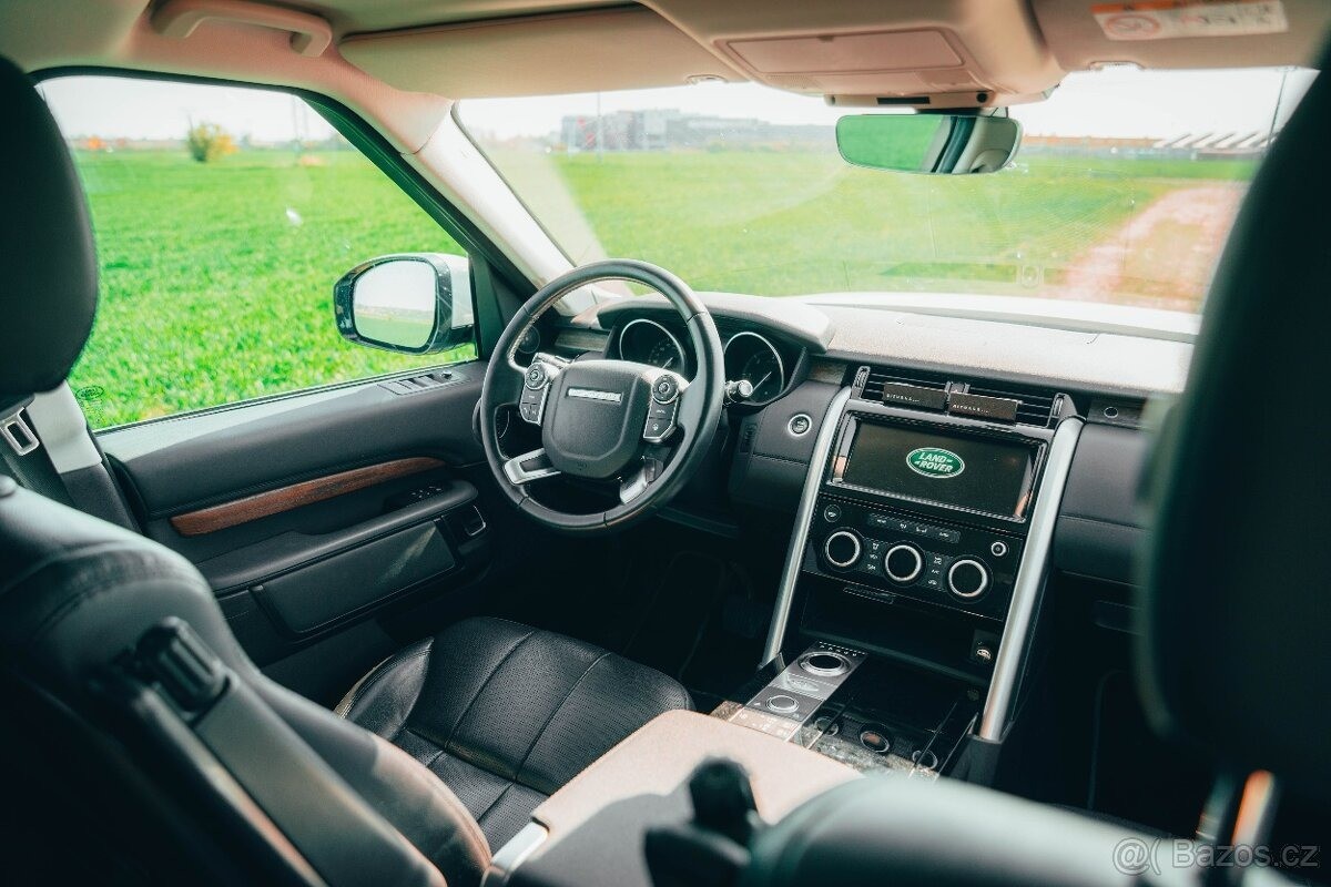 land-rover-discovery-3-0-hse-7-mist-servisovano - 5