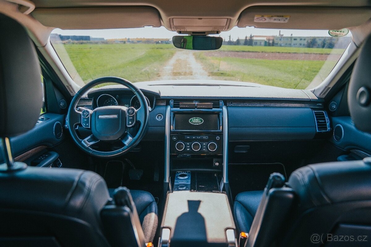 land-rover-discovery-3-0-hse-7-mist-servisovano - 8