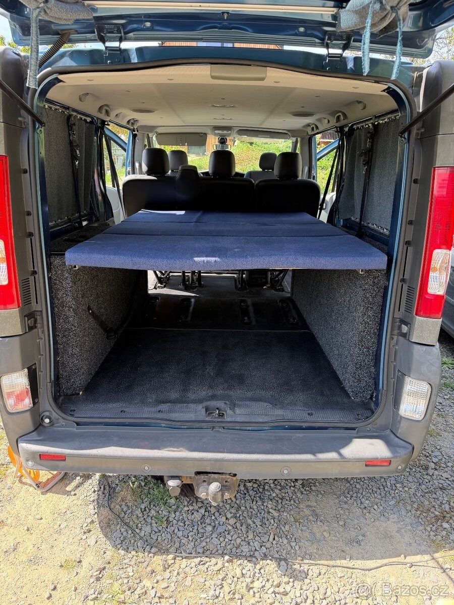 renault-trafic-2-5-dci-long-camper - 7