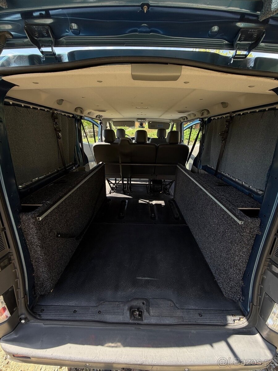 renault-trafic-2-5-dci-long-camper - 8