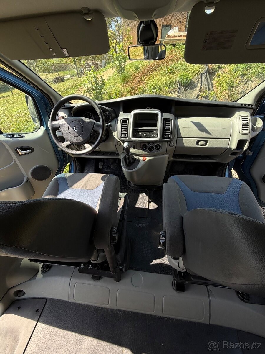 renault-trafic-2-5-dci-long-camper - 9