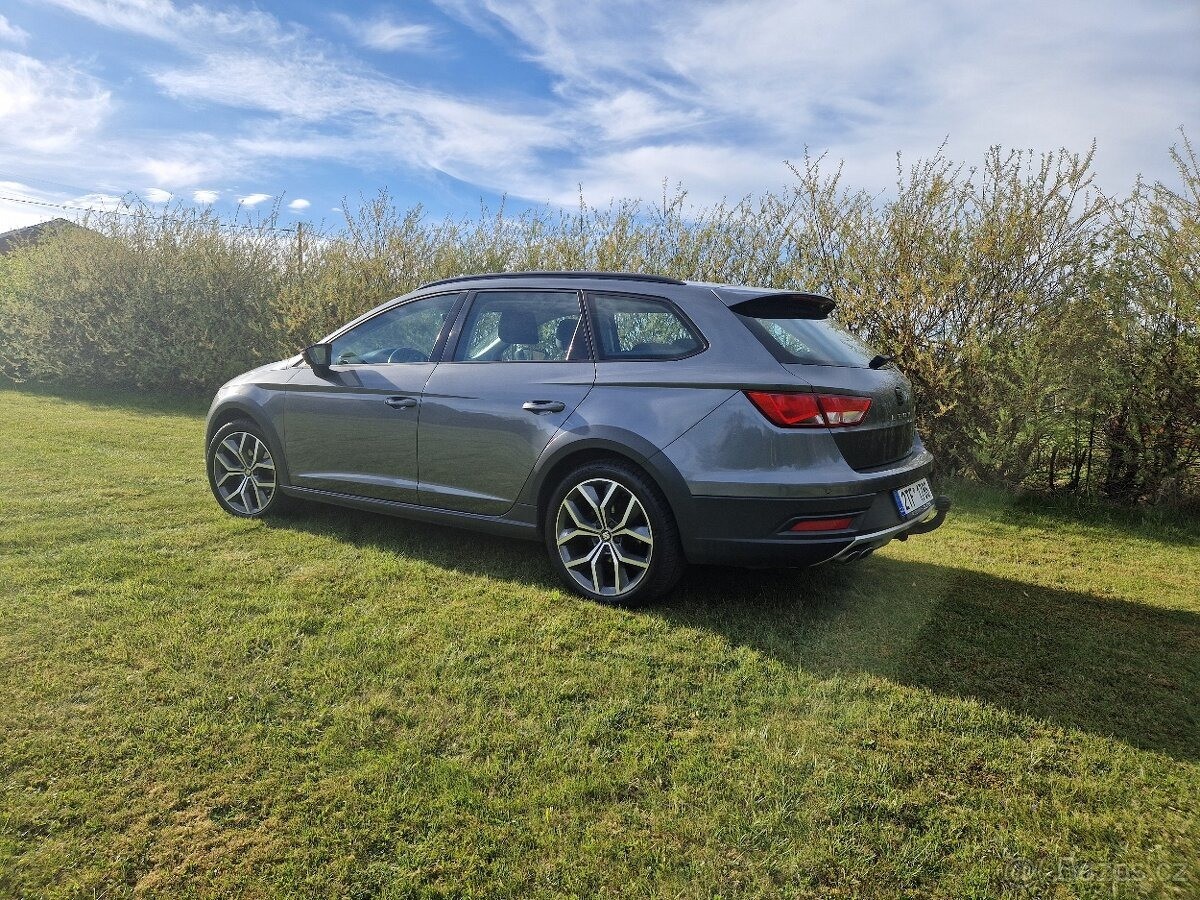 seat-leon-2-0-st-x-perience-tdi-135-kw - 1