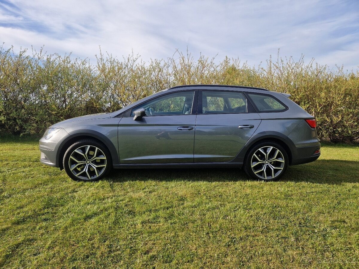 seat-leon-2-0-st-x-perience-tdi-135-kw - 3