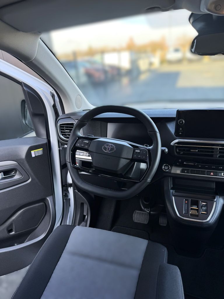 toyota-proace-verso-family-8s-mc24-5d-l2-fu - 6