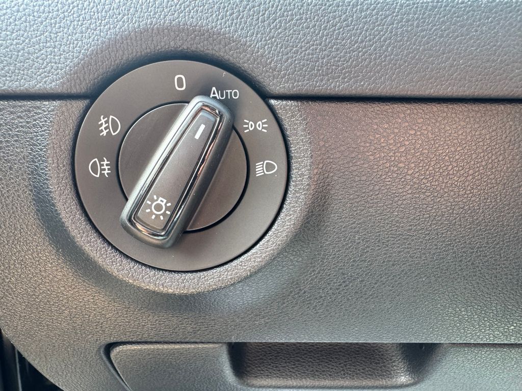 skoda-octavia-combi-1-5-tsi-ambition - 7