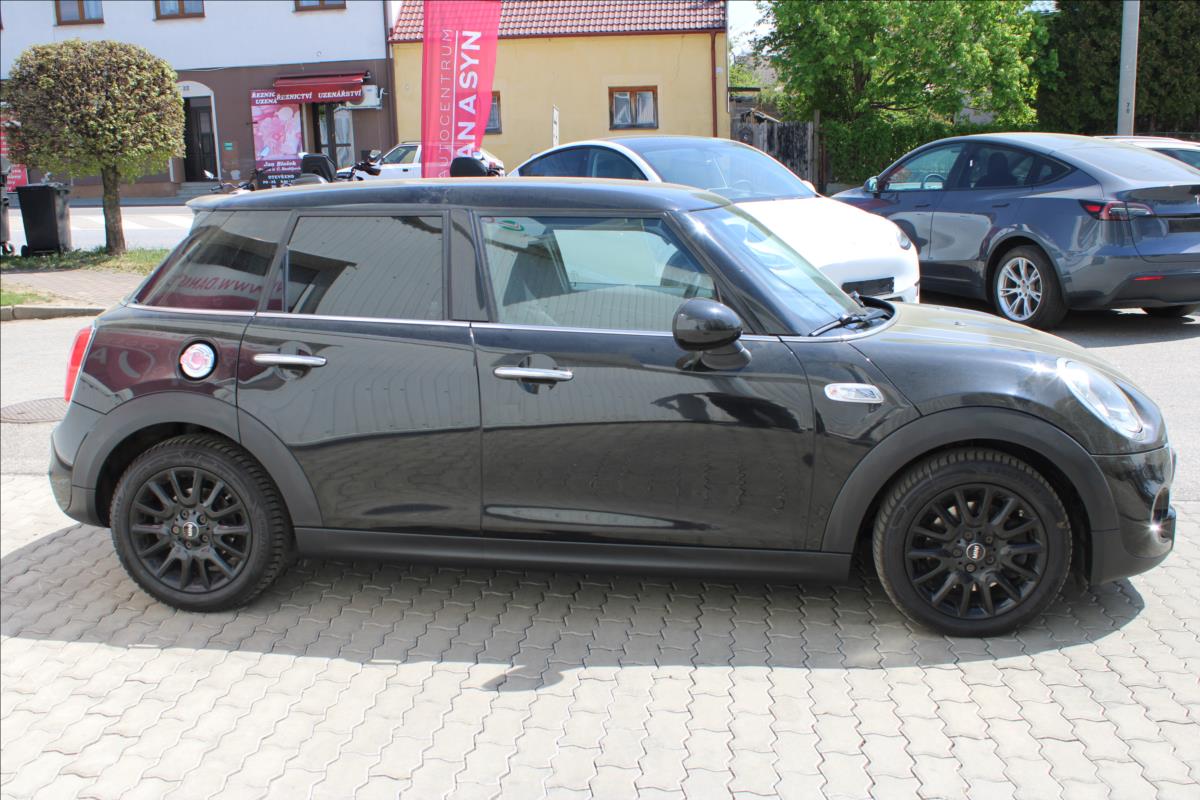 mini-cooper-s-2-0-141-kw-jcw-1-majitel-top - 2