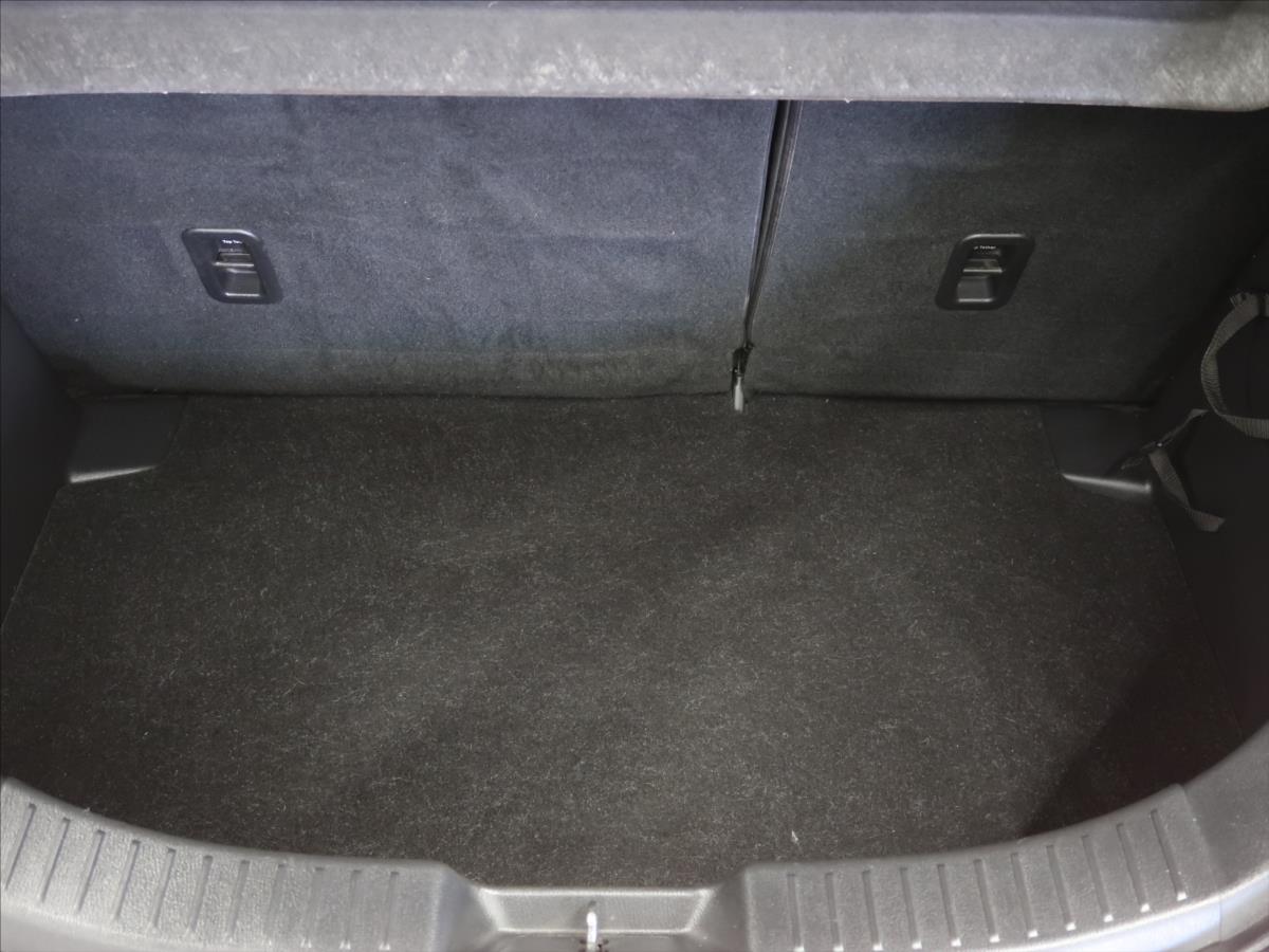 mazda-2-1-5-i-1-majitel-serv-kniha - 7