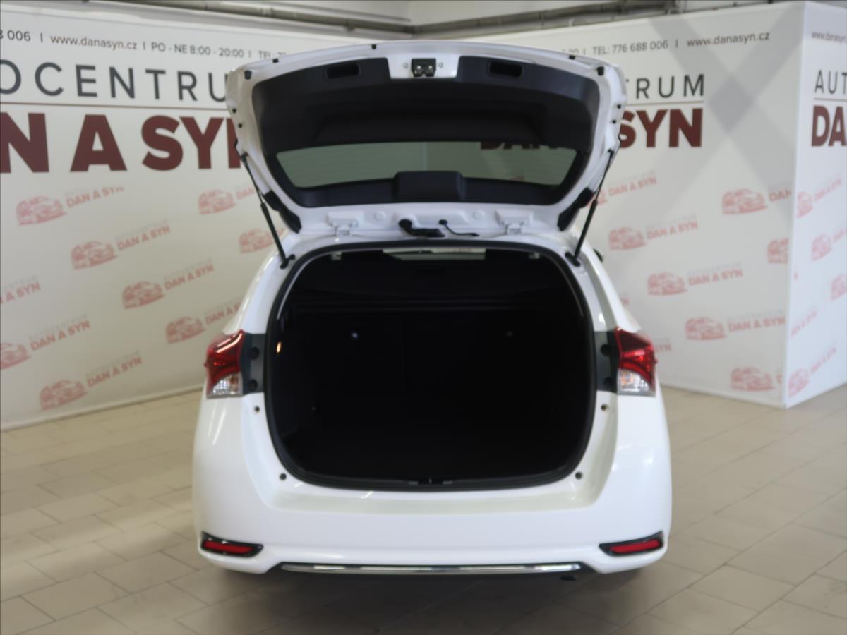 toyota-auris-1-6-puvod-cr - 6