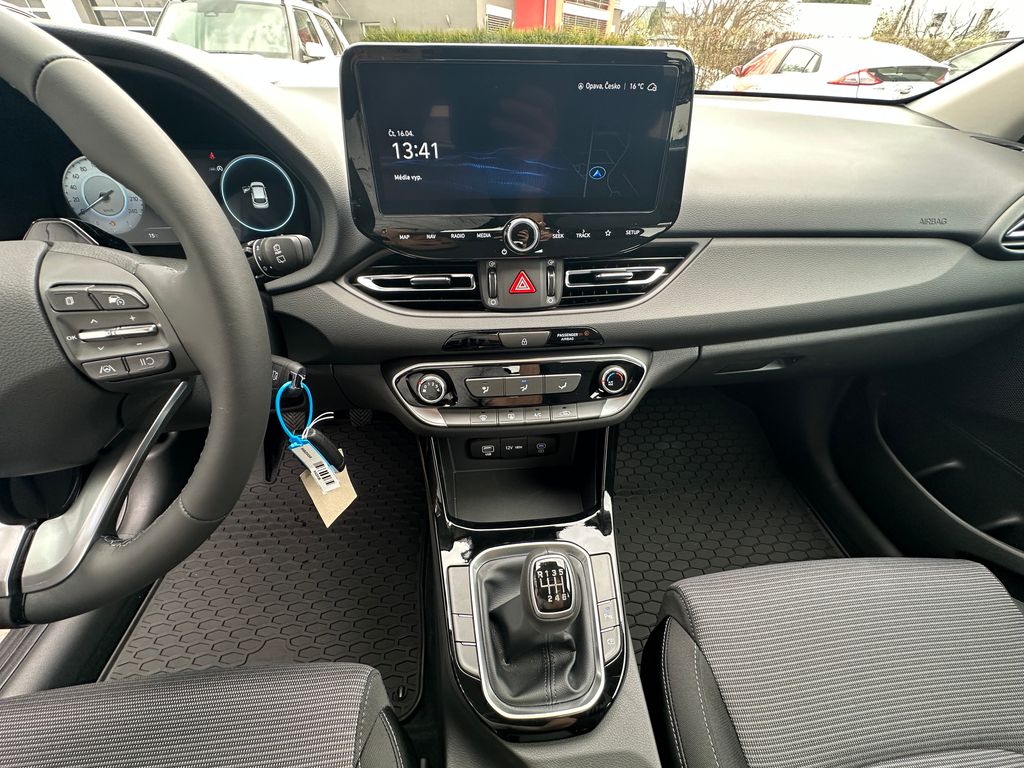 hyundai-i30-wg-1-0-t-gdi-mt-comfort - 9