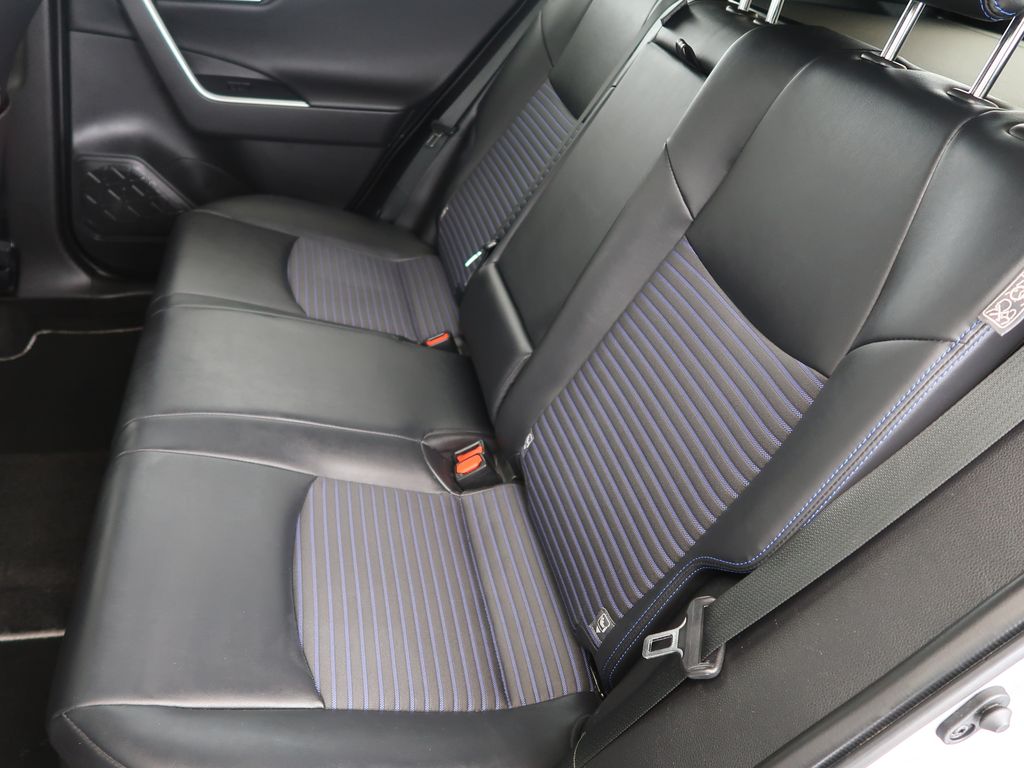 toyota-rav4-2-5hybrid-4x4-at-cz-selection - 9