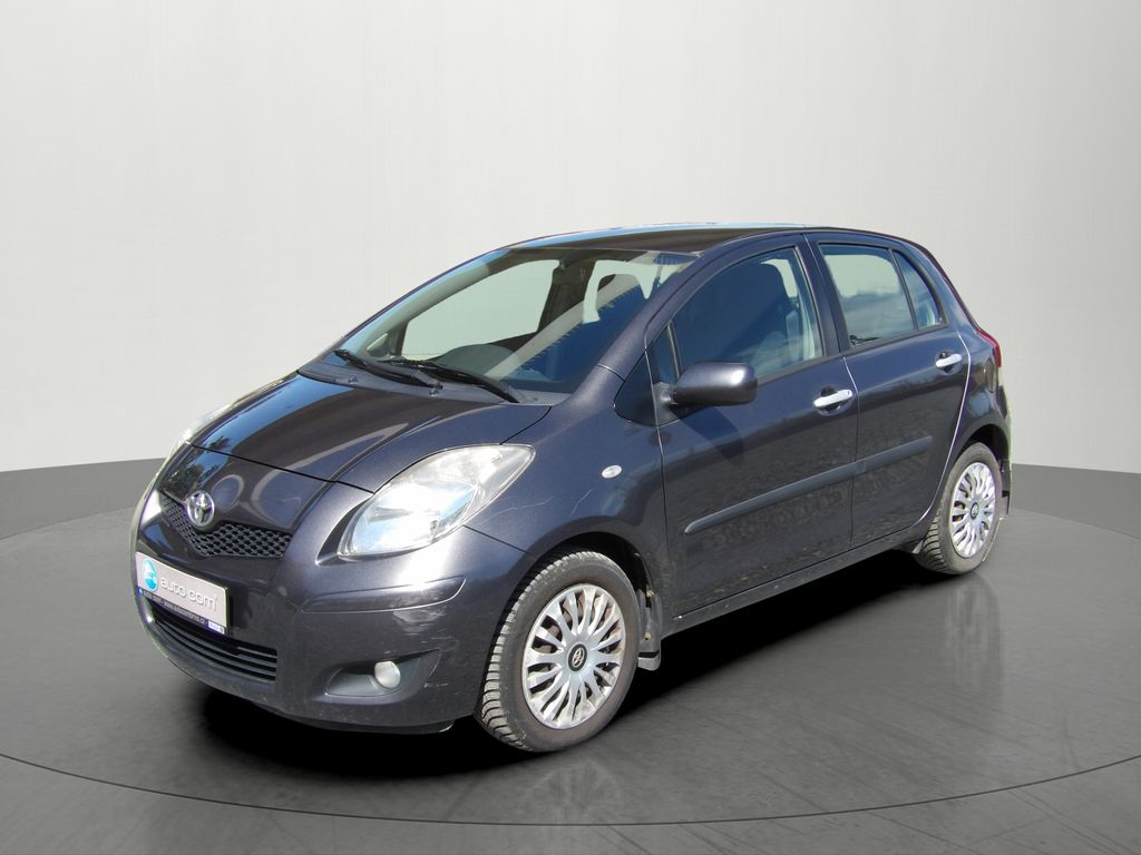 Toyota Yaris 1.3 VVT-i 74kW ČR 2. majitel