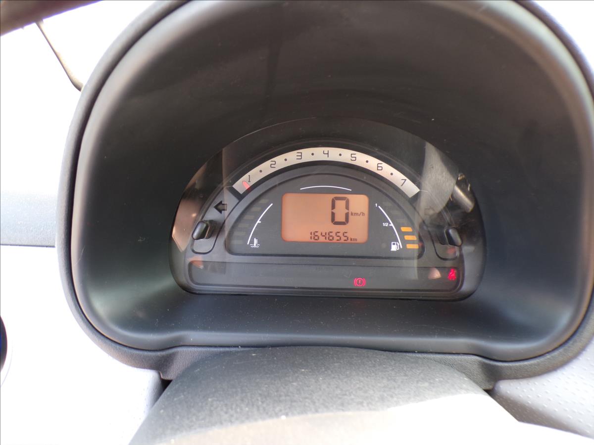 citroen-c3-1-4-hdi-pluriel - 6