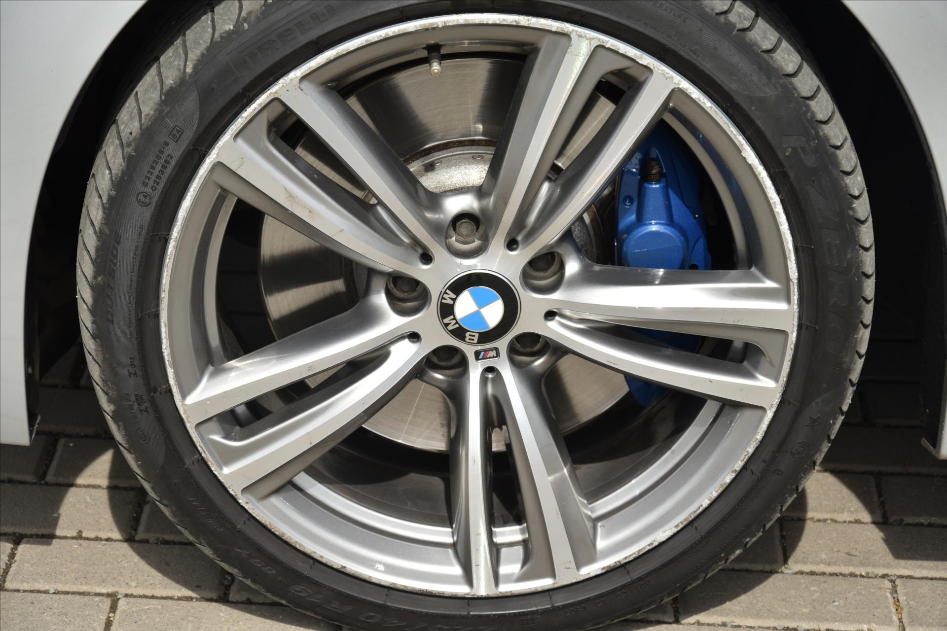 bmw-rada-4-428i-180kw-m-paket-servis-cr - 8