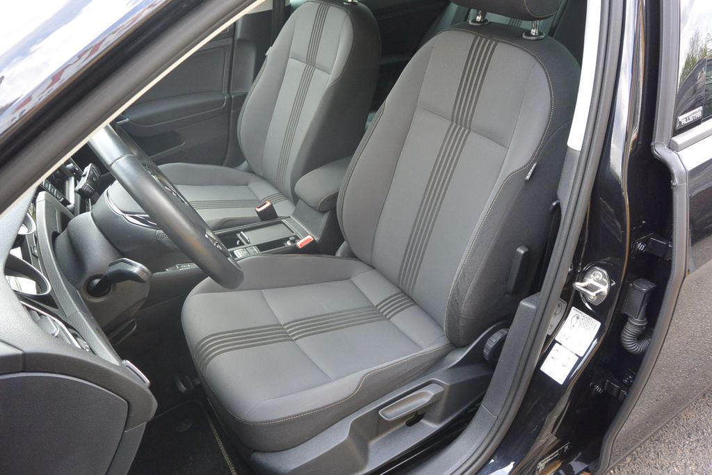 volkswagen-golf-1-2tsi-allstar - 8
