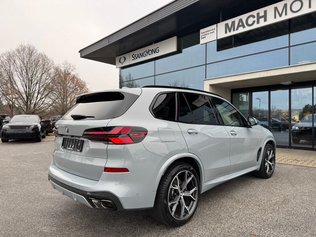 bmw-x5-xdrive-50e-el-tazne-top - 4