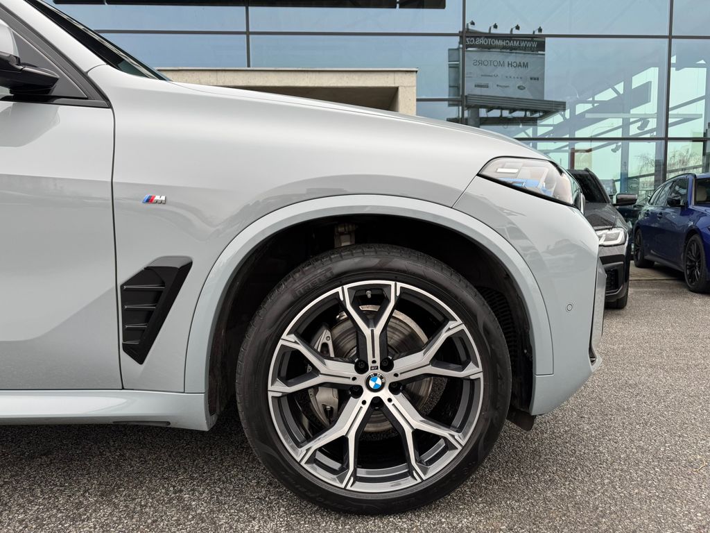 bmw-x5-xdrive-50e-el-tazne-top - 6