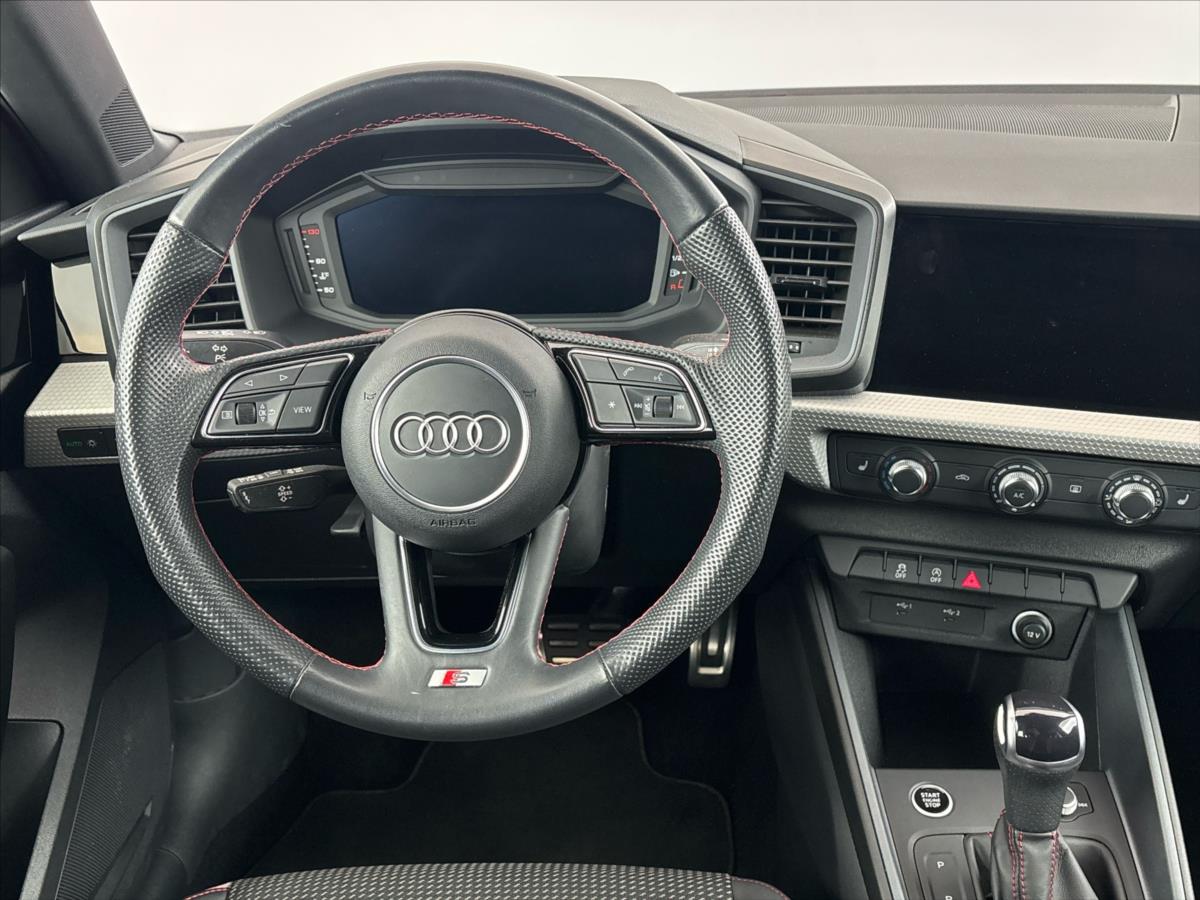 audi-a1-1-5-35-tfsi-s-line-str-black-edition - 5