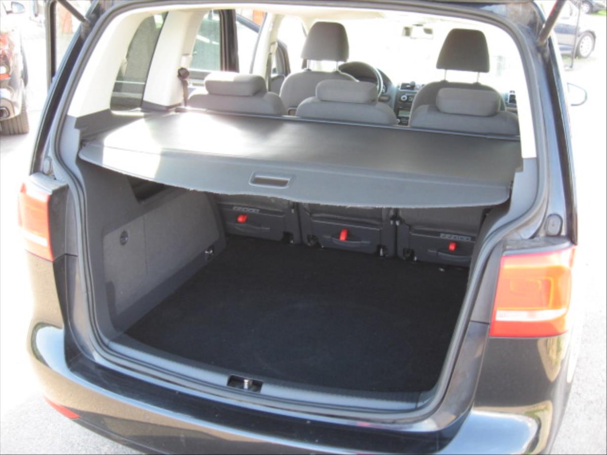 volkswagen-touran-1-2-tsi - 9