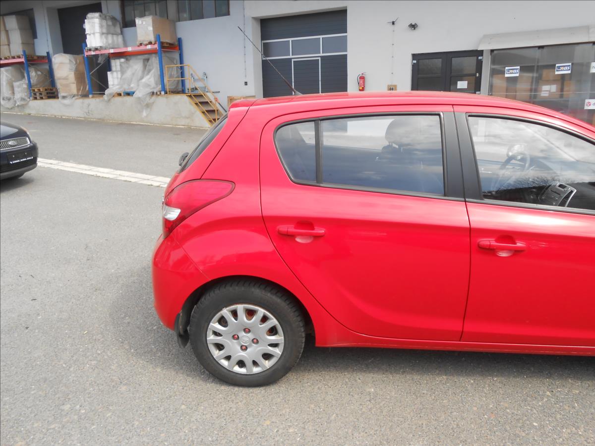hyundai-i20-1-2-i-57kw - 4