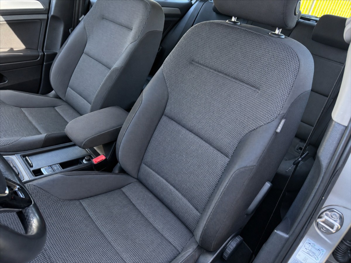 volkswagen-golf-vii-1-2-tsi-comfortline - 9
