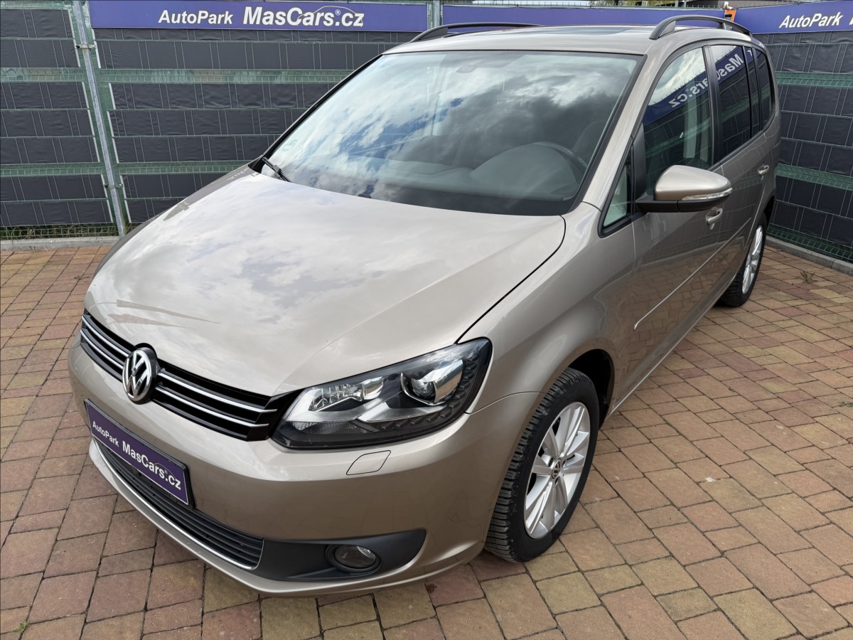volkswagen-touran-1-6-tdi-comfortline-panorama-bi-xenon - 3