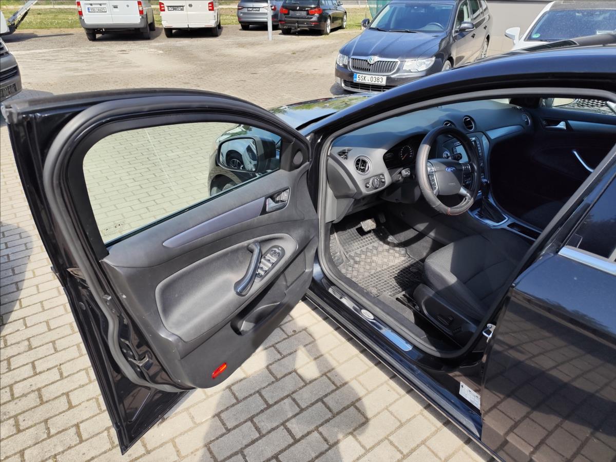 ford-mondeo-2-0tdci-120kw-titanium-aut-xenon-navi-led - 9