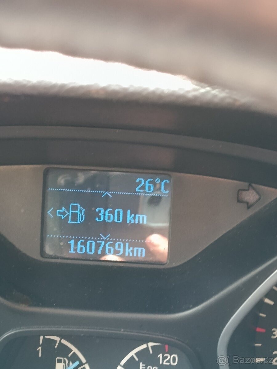 ford-focus-1-5 - 1