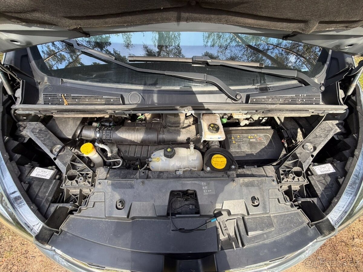 renault-trafic-2-0-dci-125-kw - 2