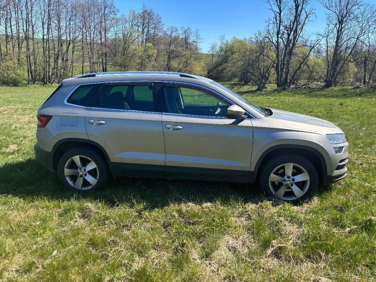 skoda-karoq-2-0-tdi-110-kw-4x4-style-webasto - 3
